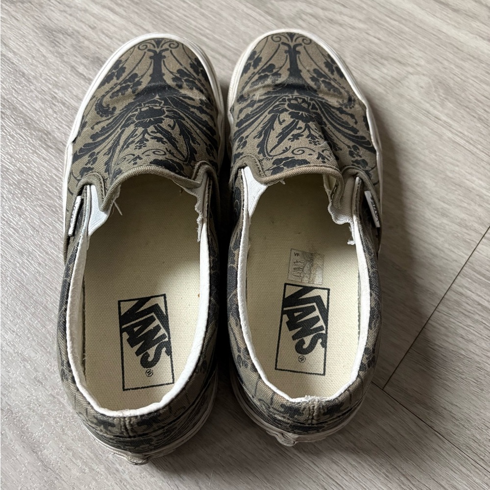 Vans Green and Black Skull Patterned Slip-On Sneakers - Picture 2 of 3